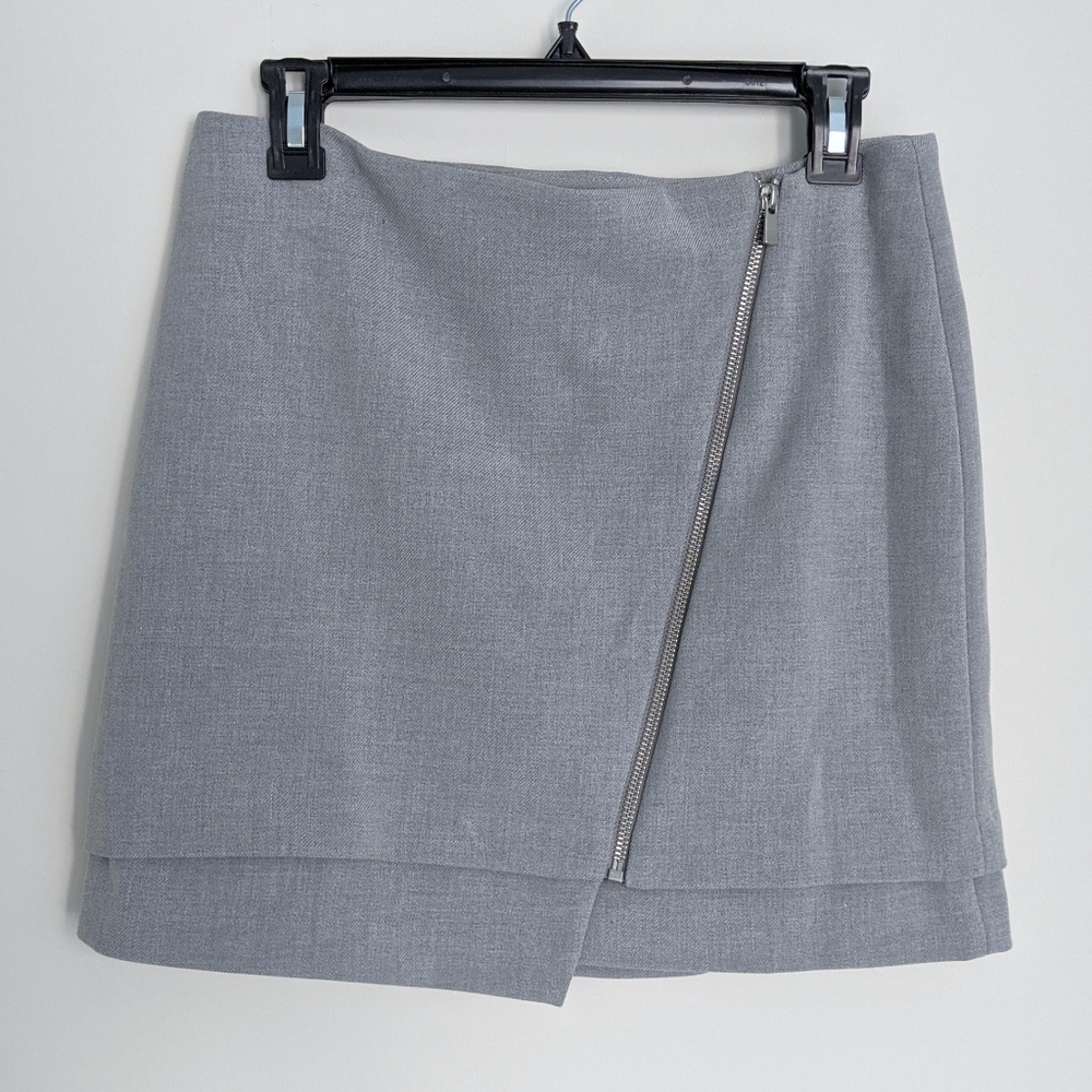 H&M gray skirt with asymmetrical zipper